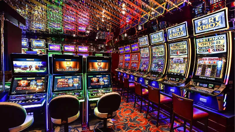 Tổng quan về F8BET và Slot Game